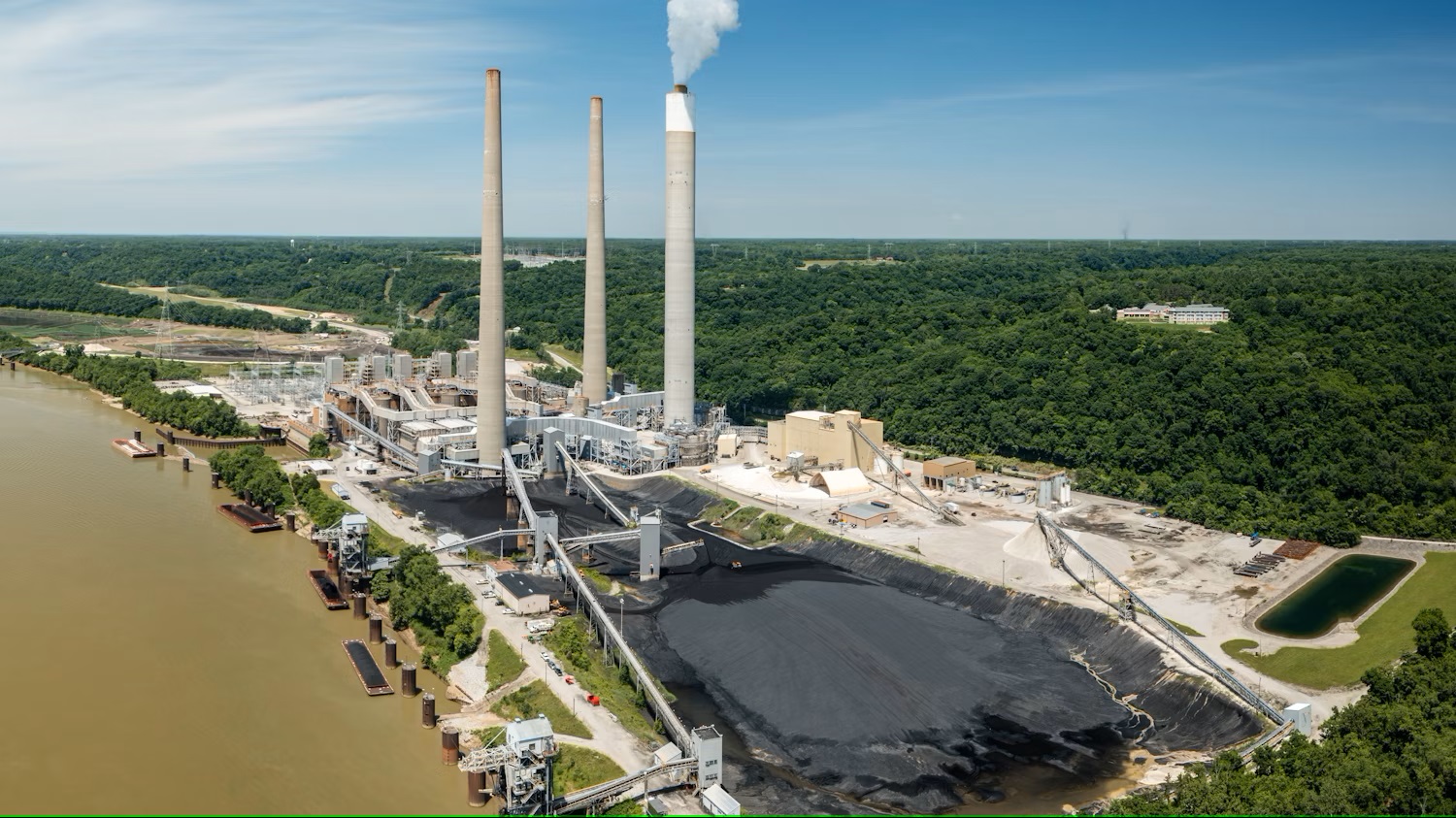 Permintaan Batu Bara Dunia Stabil hingga 2027 Berkat Pertumbuhan Energi Terbarukan