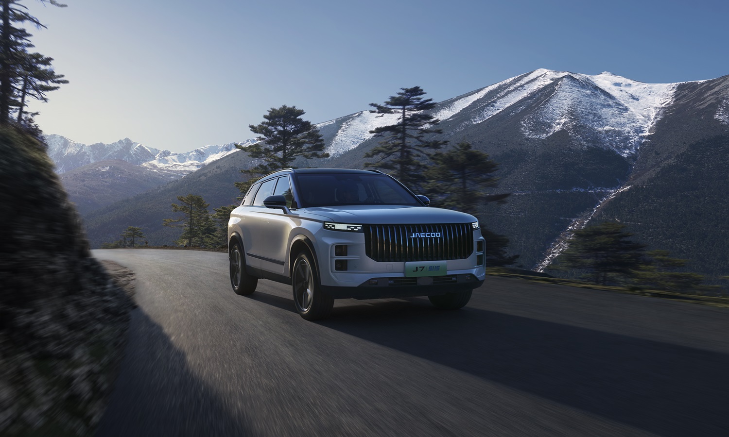 JAECOO J7 SHS: SUV Hybrid Canggih dengan Jarak Tempuh 1.372 KM dalam Sekali Pengisian